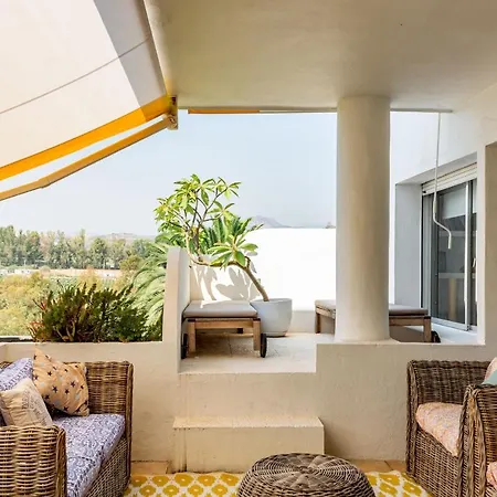 Guadalmina Beach Holidays Apartment, Marbella