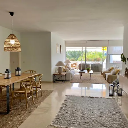 Guadalmina Beach Holidays Apartment, *