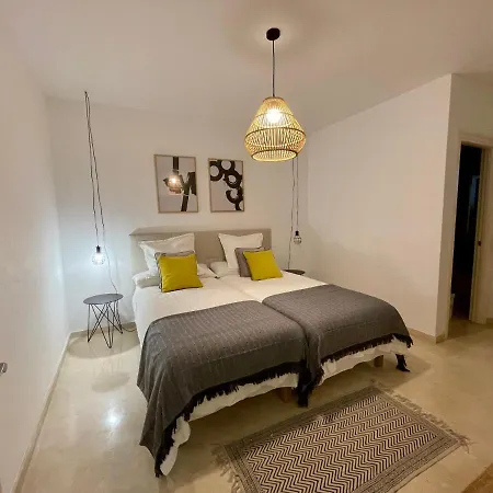 Guadalmina Beach Holidays Apartment, Apartment