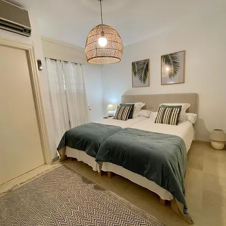 Guadalmina Beach Holidays Apartment,